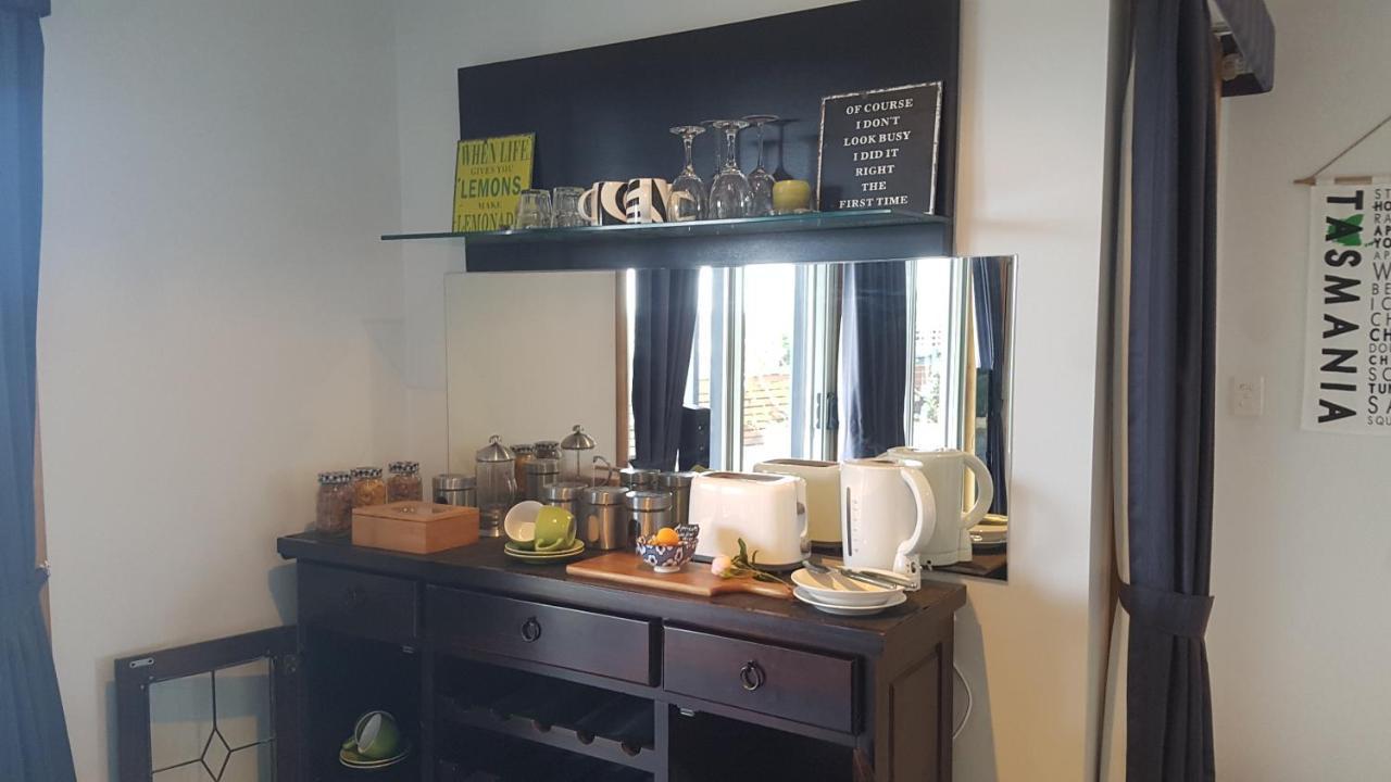 Bed and Breakfast Lewi Waters Lewisham Екстер'єр фото